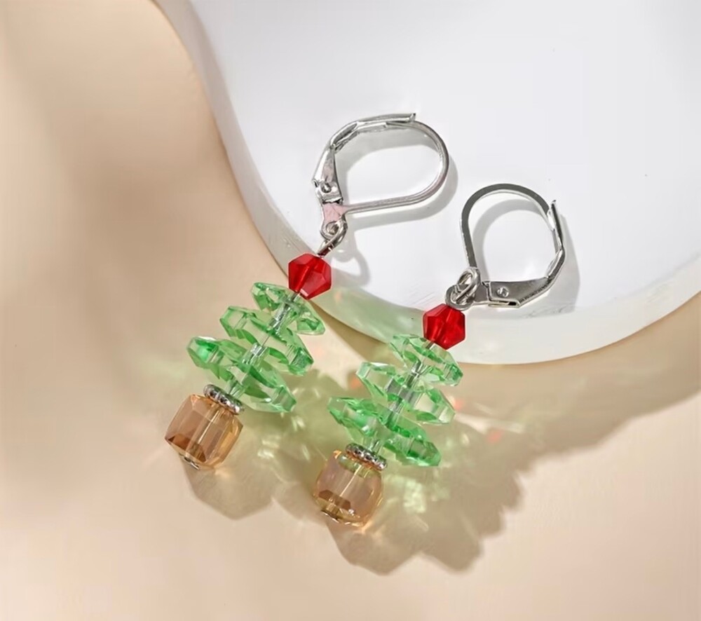 Christmas Tree Dangle Earrings Green Red Holiday Jewelry New